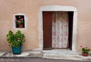 frankreich kleine tuer gasse