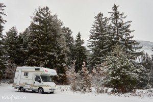 schweiz camper im schnee